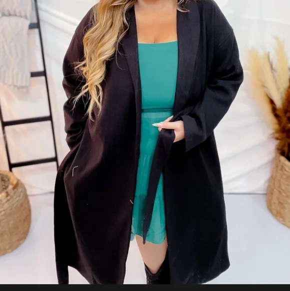 Andree By Unit Coat - Picture 3 of 7